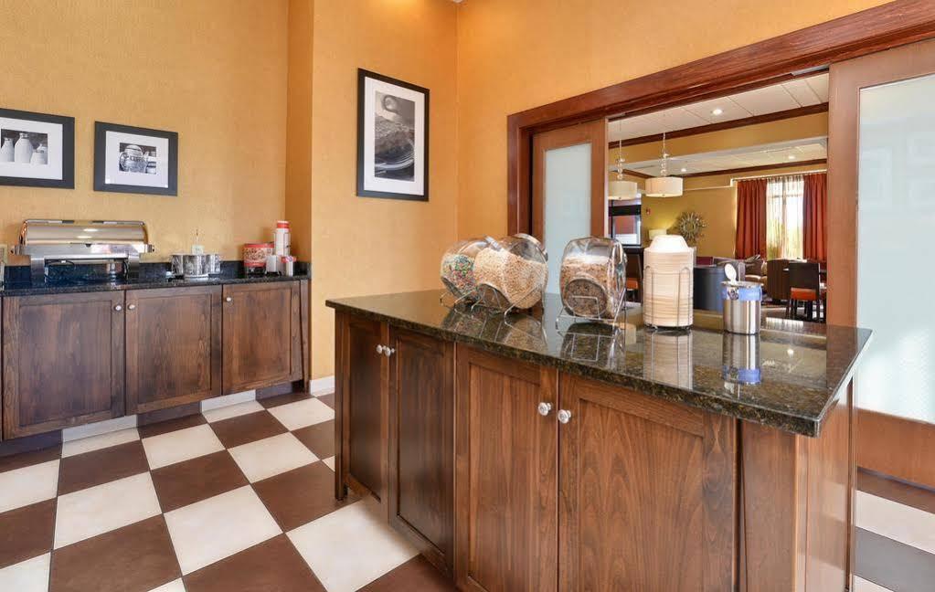 Hampton Inn Keokuk מראה חיצוני תמונה