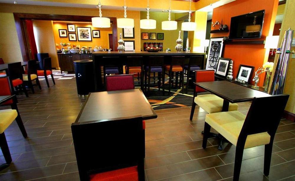 Hampton Inn Keokuk מראה חיצוני תמונה
